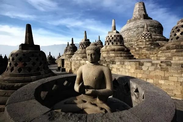 Pembangunan Candi Borobudur & Prambanan