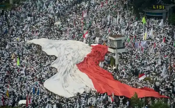 Era Reformasi: Demokrasi, Kebebasan, dan Tantangan Baru